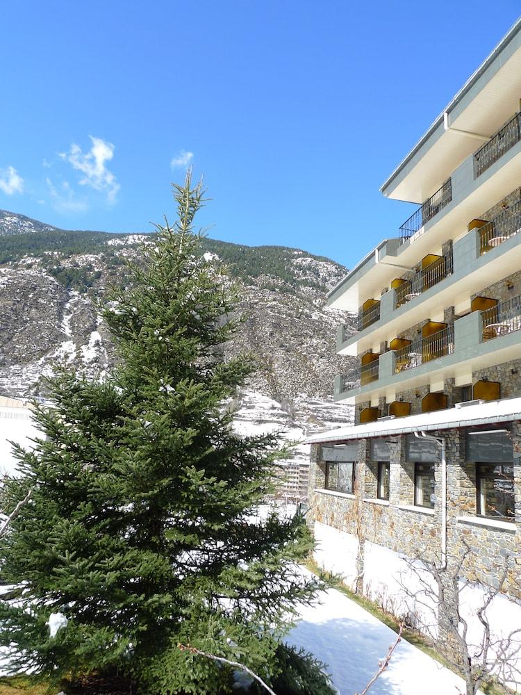 Coray By Pierre & Hotel 3*